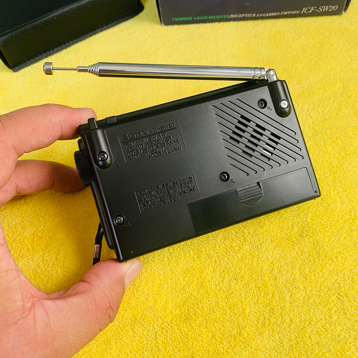 راديو Sony عالمي بـ 9 نطاقات – جهاز استقبال لـ FM وMW وSW (الموجات القصيرة)